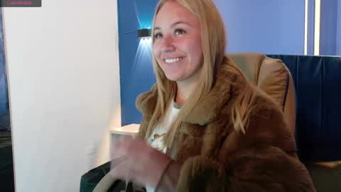 Angel online show from 04-19-26, 12:04