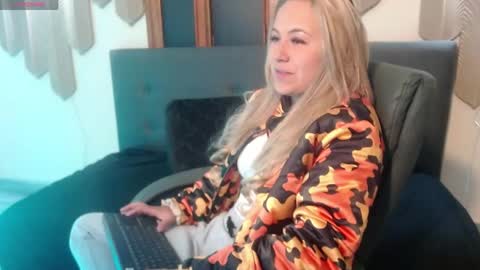 Angel online show from 05-06-26, 12:21