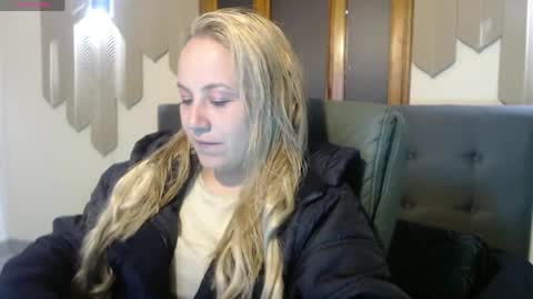 Angel online show from 05-11-26, 11:38