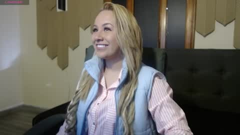Angel online show from 05-15-26, 11:17