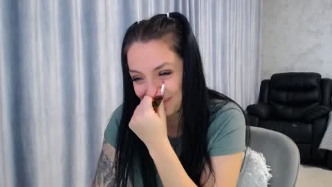 Snapshot of angel_xxx9 chatting on 01-06-25, 01:09 nico online show from 01-06-25, 01:09