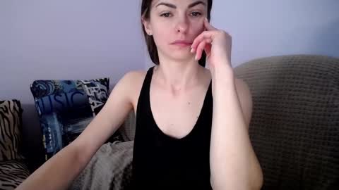 Snapshot of angel_zoe77 chatting on 11-06-25, 09:32 Zoe online show from 11-06-25, 09:32