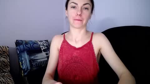 Snapshot of angel_zoe77 chatting on 12-16-25, 09:36 Zoe online show from 12-16-25, 09:36