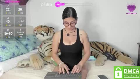 Snapshot of angela_blu chatting on 01-20-25, 03:50 Angela online show from 01-20-25, 03:50