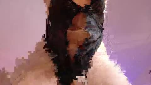 Snapshot of angela_desire chatting on 11-10-25, 12:26 Angela online show from 11-10-25, 12:26