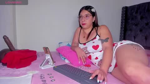 Angela online show from 04-20-26, 11:57