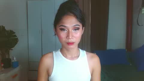 Snapshot of angela_mccollins chatting on 12-03-24, 01:30 angela online show from 12-03-24, 01:30