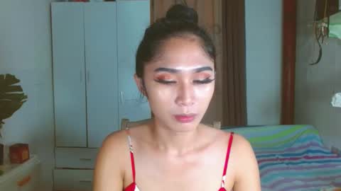 Snapshot of angela_mccollins chatting on 01-11-25, 11:56 angela online show from 01-11-25, 11:56