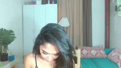 Snapshot of angela_mccollins chatting on 01-29-25, 01:16 angela online show from 01-29-25, 01:16