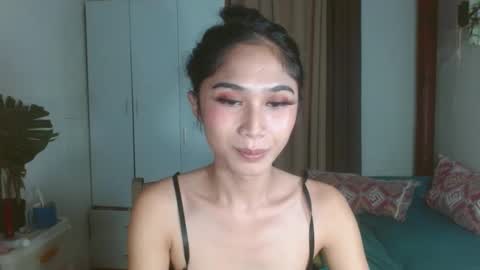 Snapshot of angela_mccollins chatting on 02-28-25, 03:04 angela online show from 02-28-25, 03:04