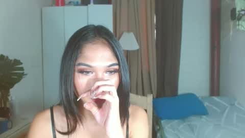 Snapshot of angela_mccollins chatting on 03-09-25, 11:46 angela online show from 03-09-25, 11:46