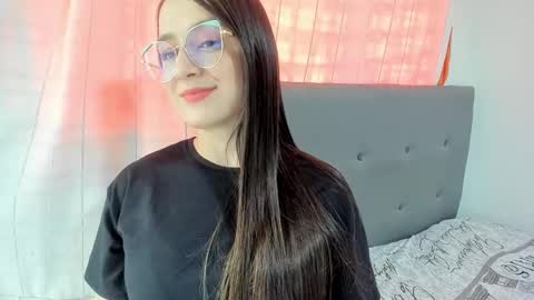 angela_nix online show from 09-23-25, 04:21