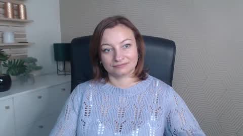 Angela online show from 10-22-25, 05:52