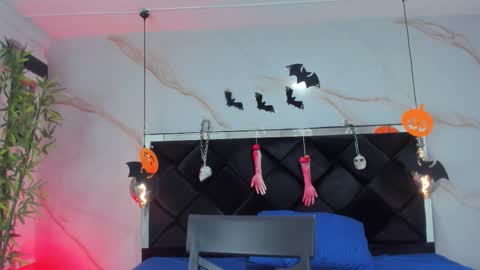 Snapshot of angelaa_cute chatting on 10-25-25, 12:23 ANGELA online show from 10-25-25, 12:23