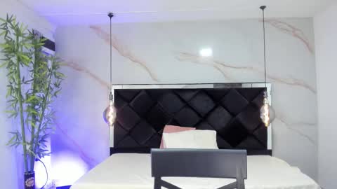 Snapshot of angelaa_cute chatting on 11-08-25, 03:12 ANGELA online show from 11-08-25, 03:12