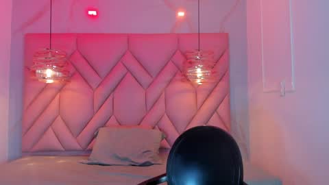 Snapshot of angelaa_cute chatting on 06-02-26, 12:07 ANGELA online show from 06-02-26, 12:07