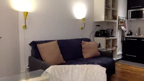 Snapshot of angeladarkk chatting on 01-22-25, 11:53 Angela online show from 01-22-25, 11:53