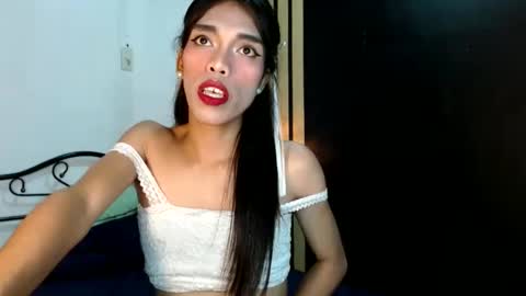 Snapshot of angelamonroe chatting on 12-05-24, 03:06 SENORITA online show from 12-05-24, 03:06