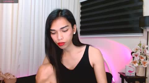 SENORITA online show from 11-24-25, 05:18