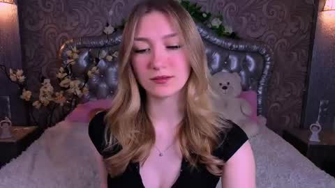 angelanabelle online show from 04-25-26, 01:41