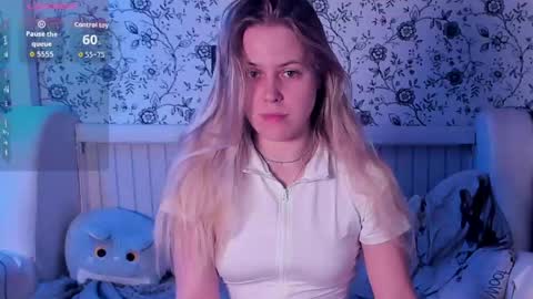 Snapshot of angelanty chatting on 05-10-26, 04:56 Darsi Anty online show from 05-10-26, 04:56