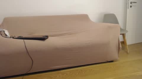 Angela Stingray online show from 02-12-26, 06:30