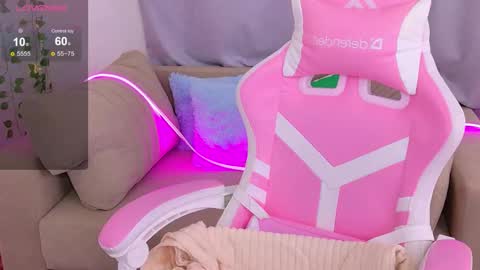 angel online show from 12-01-25, 12:21