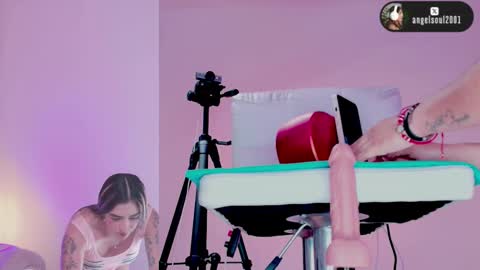 angel online show from 02-25-26, 07:40