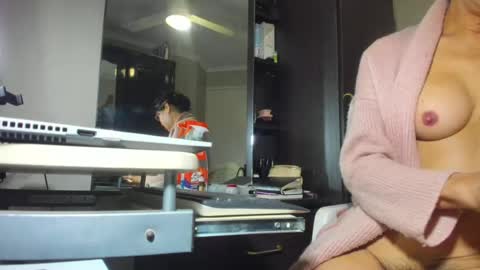 Snapshot of angelchezcka chatting on 06-27-26, 12:22 cheche online show from 06-27-26, 12:22