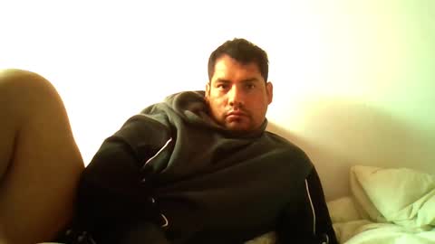 Snapshot of angeldavid90 chatting on 10-21-25, 02:07 angeldavid90 online show from 10-21-25, 02:07