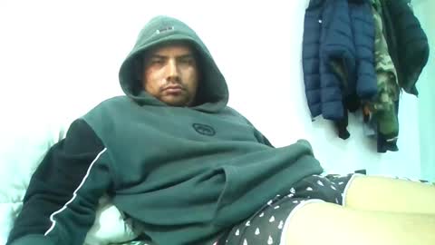 Snapshot of angeldavid90 chatting on 10-22-25, 06:07 angeldavid90 online show from 10-22-25, 06:07