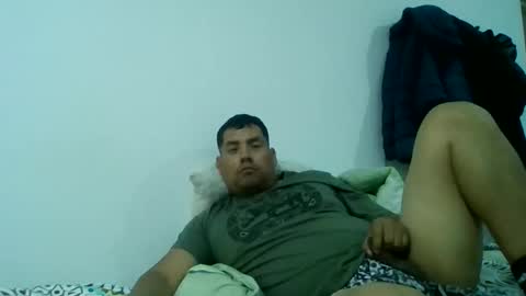 Snapshot of angeldavid90 chatting on 11-17-25, 10:04 angeldavid90 online show from 11-17-25, 10:04