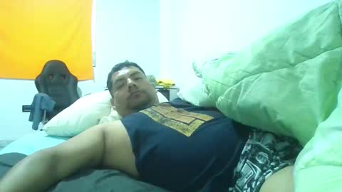 Snapshot of angeldavid90 chatting on 11-22-25, 10:47 angeldavid90 online show from 11-22-25, 10:47