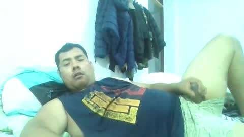 Snapshot of angeldavid90 chatting on 12-03-25, 03:14 angeldavid90 online show from 12-03-25, 03:14