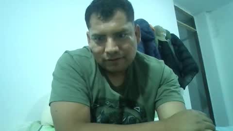 Snapshot of angeldavid90 chatting on 12-14-25, 12:49 angeldavid90 online show from 12-14-25, 12:49