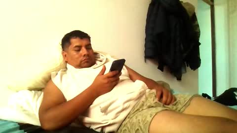 Snapshot of angeldavid90 chatting on 12-16-25, 08:03 angeldavid90 online show from 12-16-25, 08:03