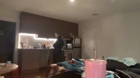 Snapshot of angeleleven11 chatting on 01-19-25, 03:32 angeleleven11 online show from 01-19-25, 03:32