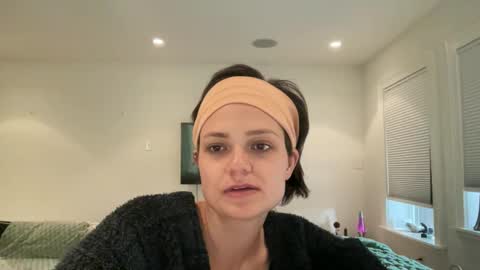 Snapshot of angeleleven11 chatting on 10-08-25, 07:11 angeleleven11 online show from 10-08-25, 07:11