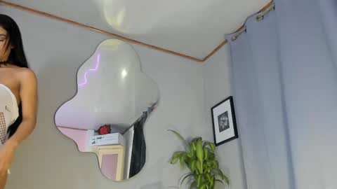 Snapshot of angeli_sexi chatting on 10-03-25, 12:18 Carolina online show from 10-03-25, 12:18