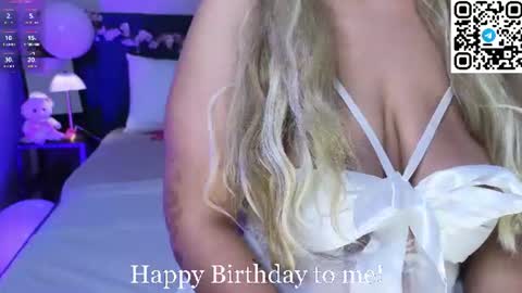 Snapshot of angelic_coy chatting on 07-02-26, 12:00 Angelic beauty online show from 07-02-26, 12:00