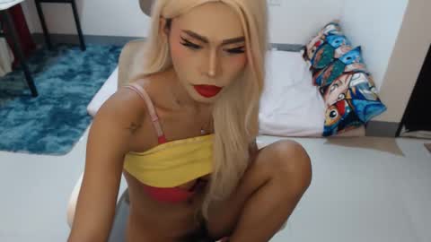 DIVINE ANGEL online show from 02-12-26, 02:17