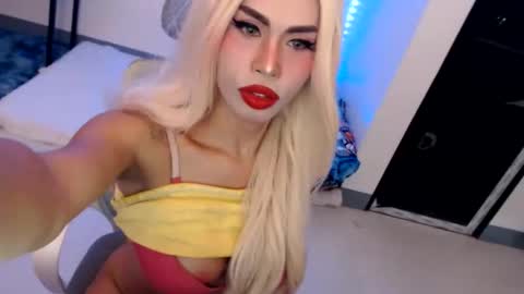 DIVINE ANGEL online show from 06-06-26, 11:20