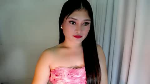 Snapshot of angelic_girlxx chatting on 02-17-25, 09:30 Angie online show from 02-17-25, 09:30