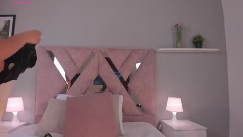 Angelica Cross online show from 02-19-26, 08:05