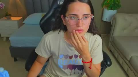 A N G E L I C A online show from 05-27-26, 07:44