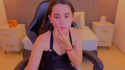 Snapshot of angelica_dymond chatting on 08-01-26, 07:02 A N G E L I C A online show from 08-01-26, 07:02