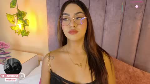 Snapshot of angelicaa_garcia chatting on 04-10-26, 12:21 angelicaa_garcia online show from 04-10-26, 12:21