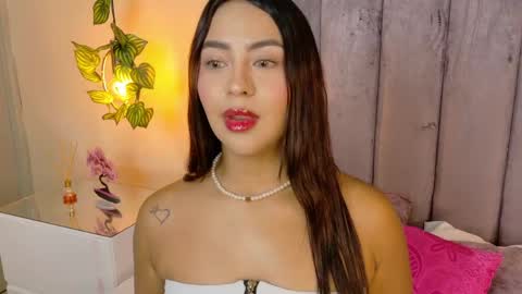 Snapshot of angelicaa_garcia chatting on 04-24-26, 11:34 angelicaa_garcia online show from 04-24-26, 11:34