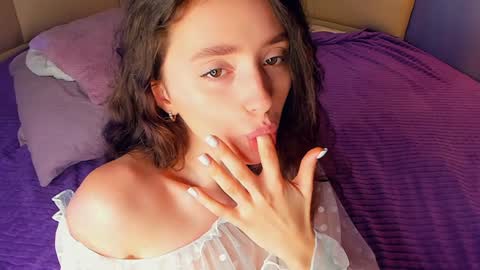 Snapshot of angelicapretybb chatting on 12-09-24, 01:45 Angelica online show from 12-09-24, 01:45