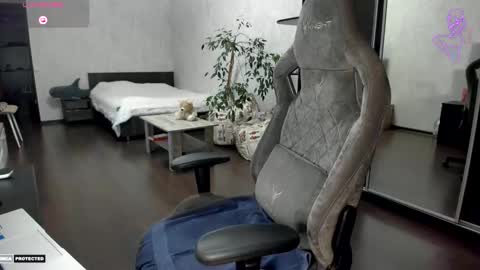 Angelica online show from 11-15-25, 02:24